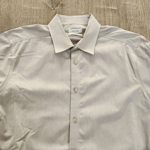 Calvin Klein Mens Slim Fit Performance Non Iron Gray Dress Shirt Size 17 36/37 - Picture 2 of 9